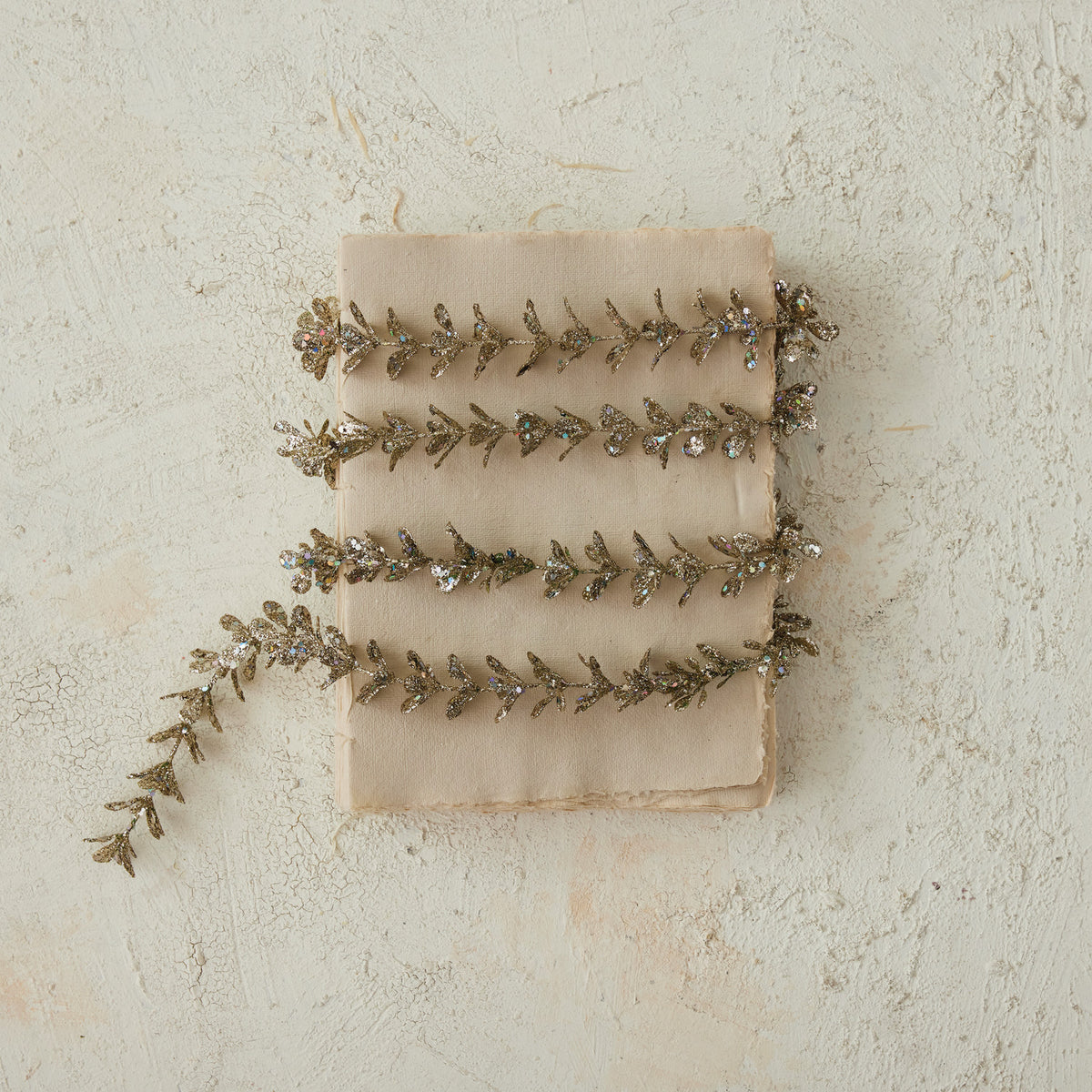 Boxwood_Glitter_Garland