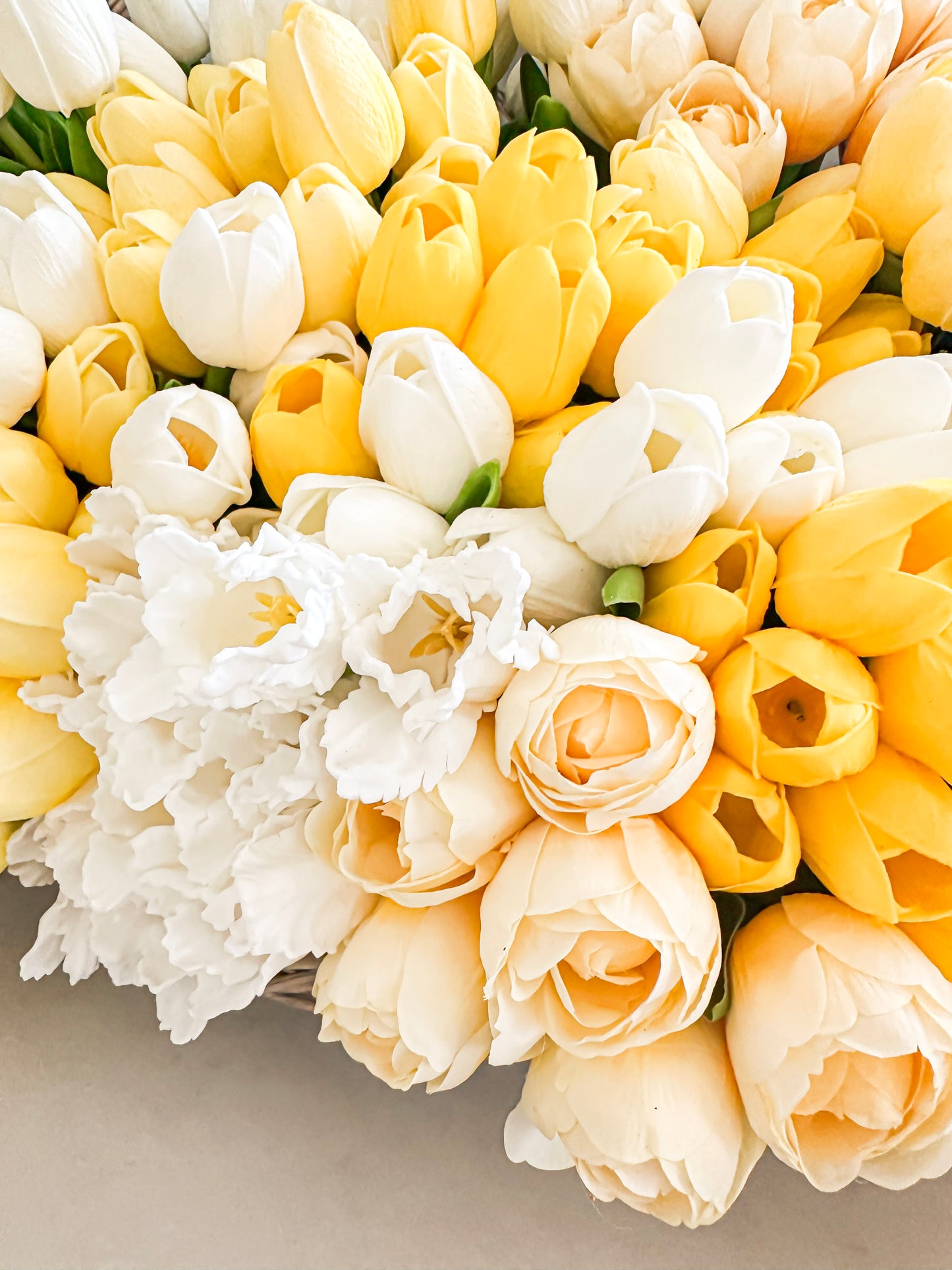 White Real Touch Mini Tulip Bundle (12 Stems)