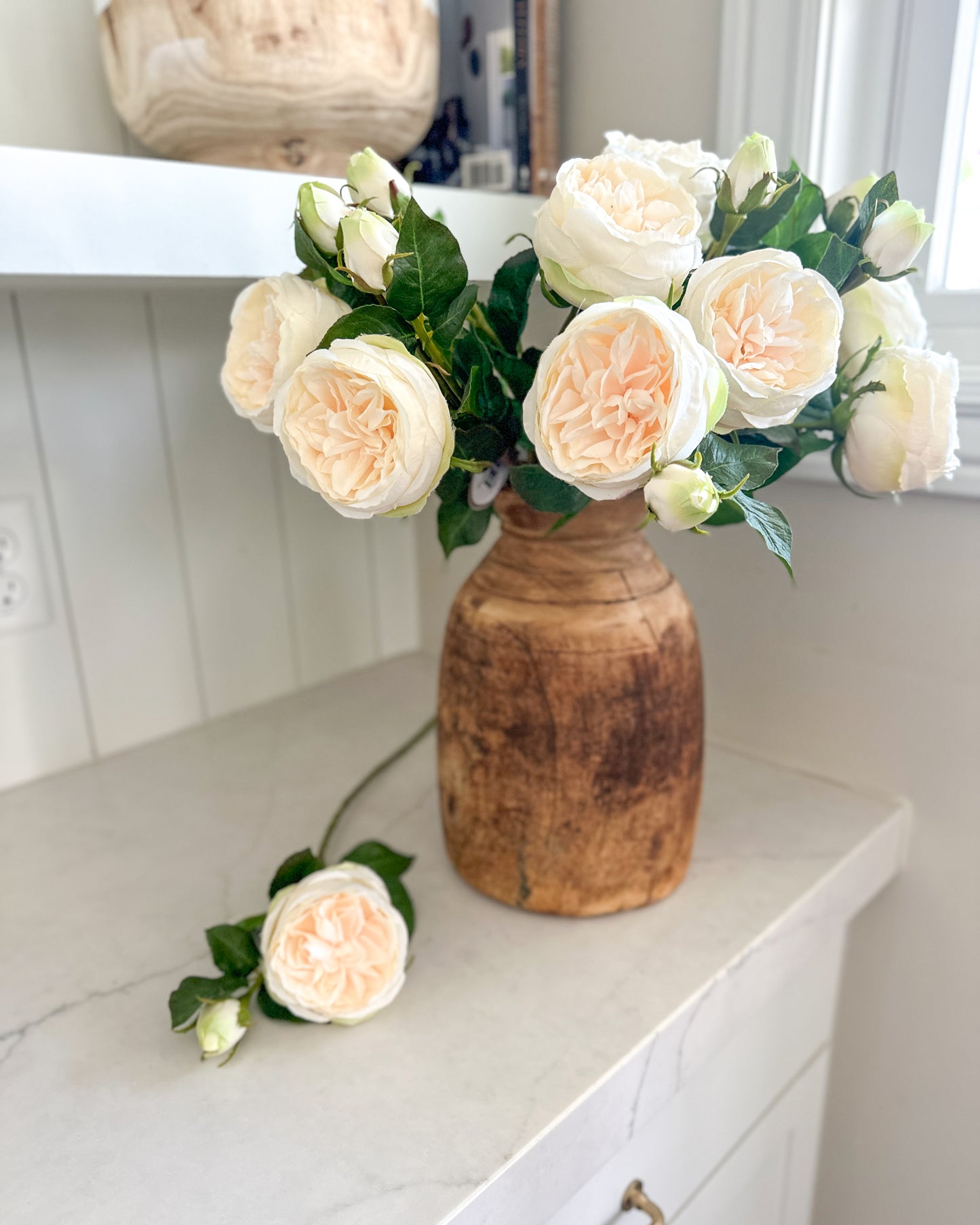 20" English Rose Peach/Cream Stem