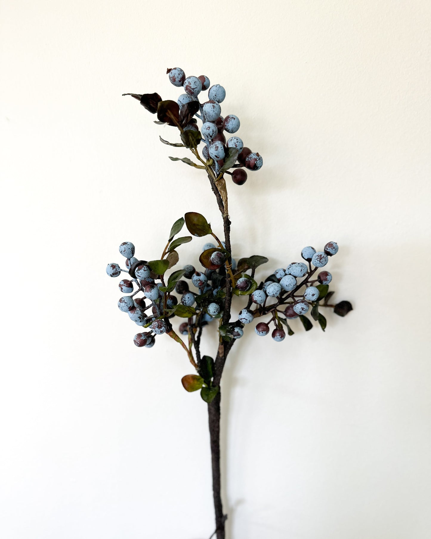 Blueberry Cluster Stems 17"