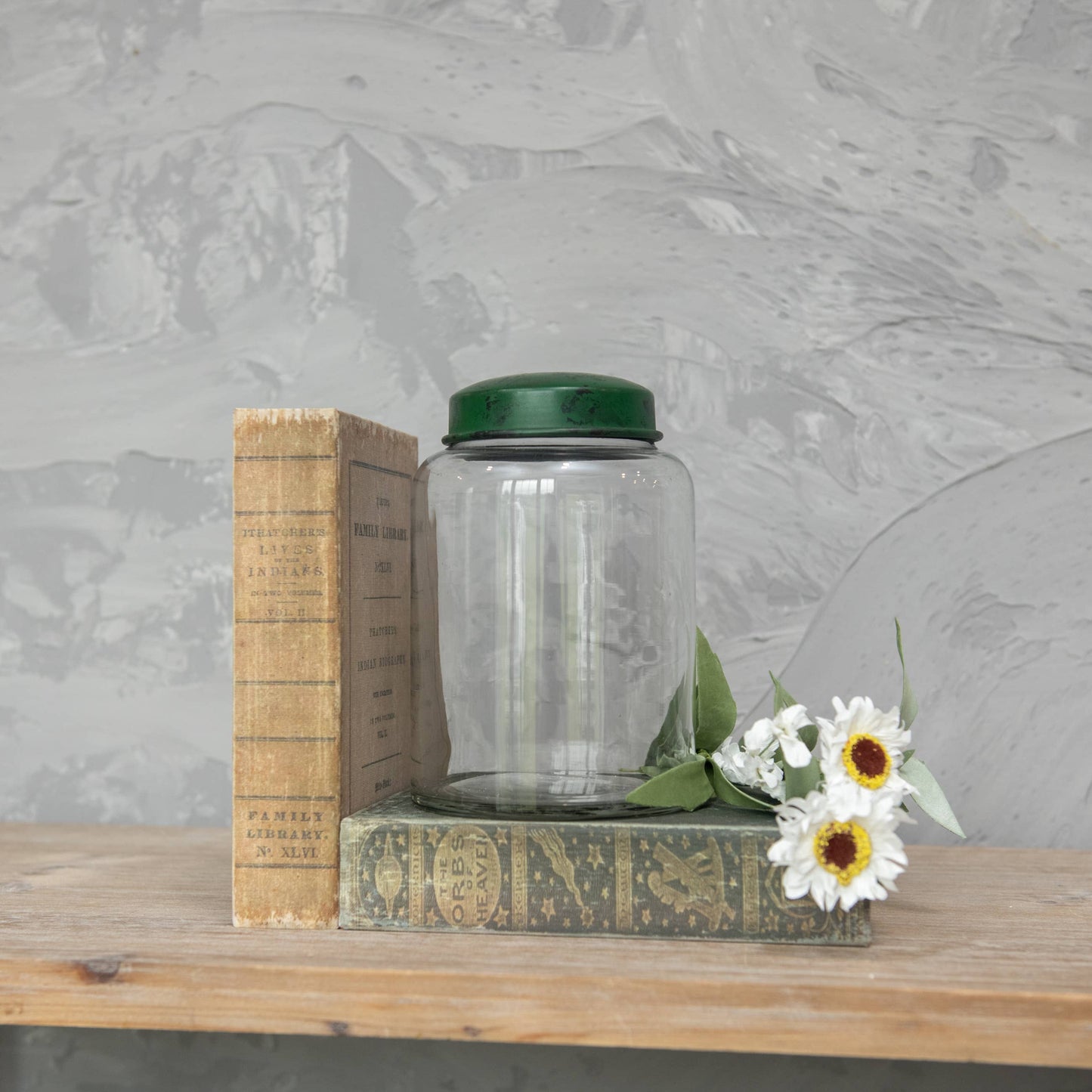 7.5" CLEAR GLASS JAR W/ GREEN LID