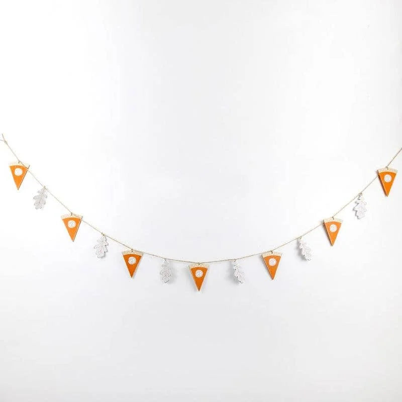 fall-pie-wood-garland