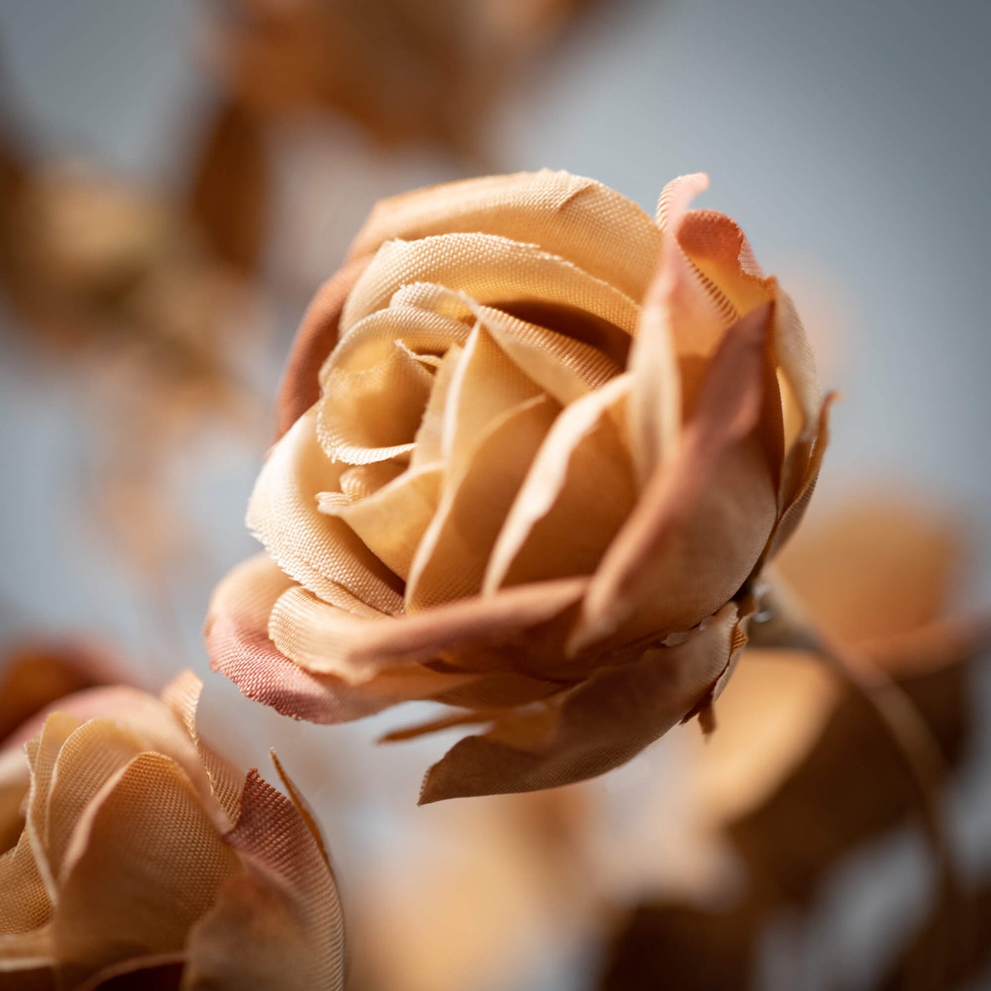 27" LIGHT BROWN MULTI-BLOOM ROSE SPRAY