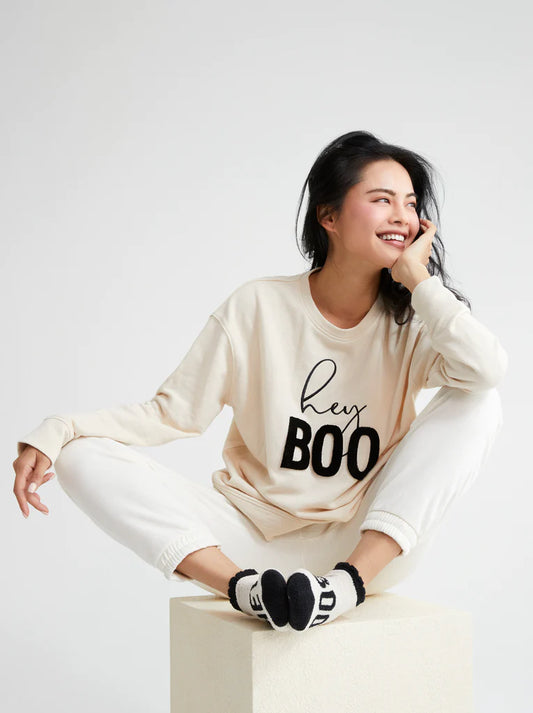 "HEY BOO" SWEATSHIRT, PUTTY