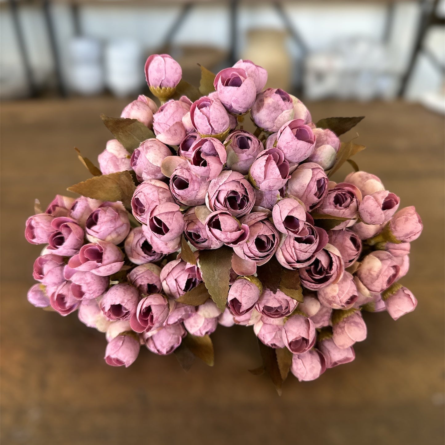 10.5 Inch Light Purple Mini Ranunculus Bud Bundle (5 Stem)