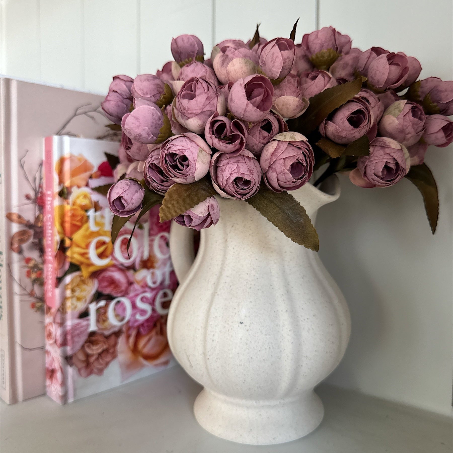 10.5 Inch Light Purple Mini Ranunculus Bud Bundle (5 Stem)