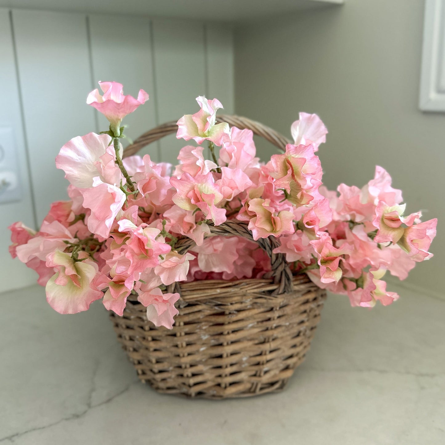 22" Pink Sweet Pea Spray