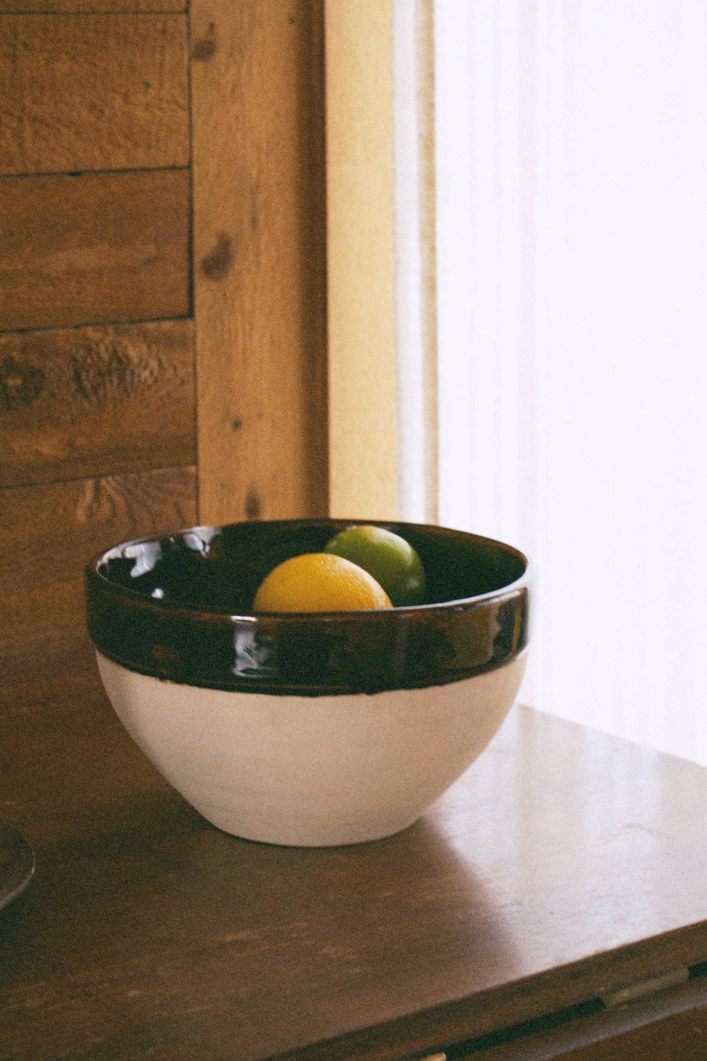 Heritage Stoneware Large Bowl