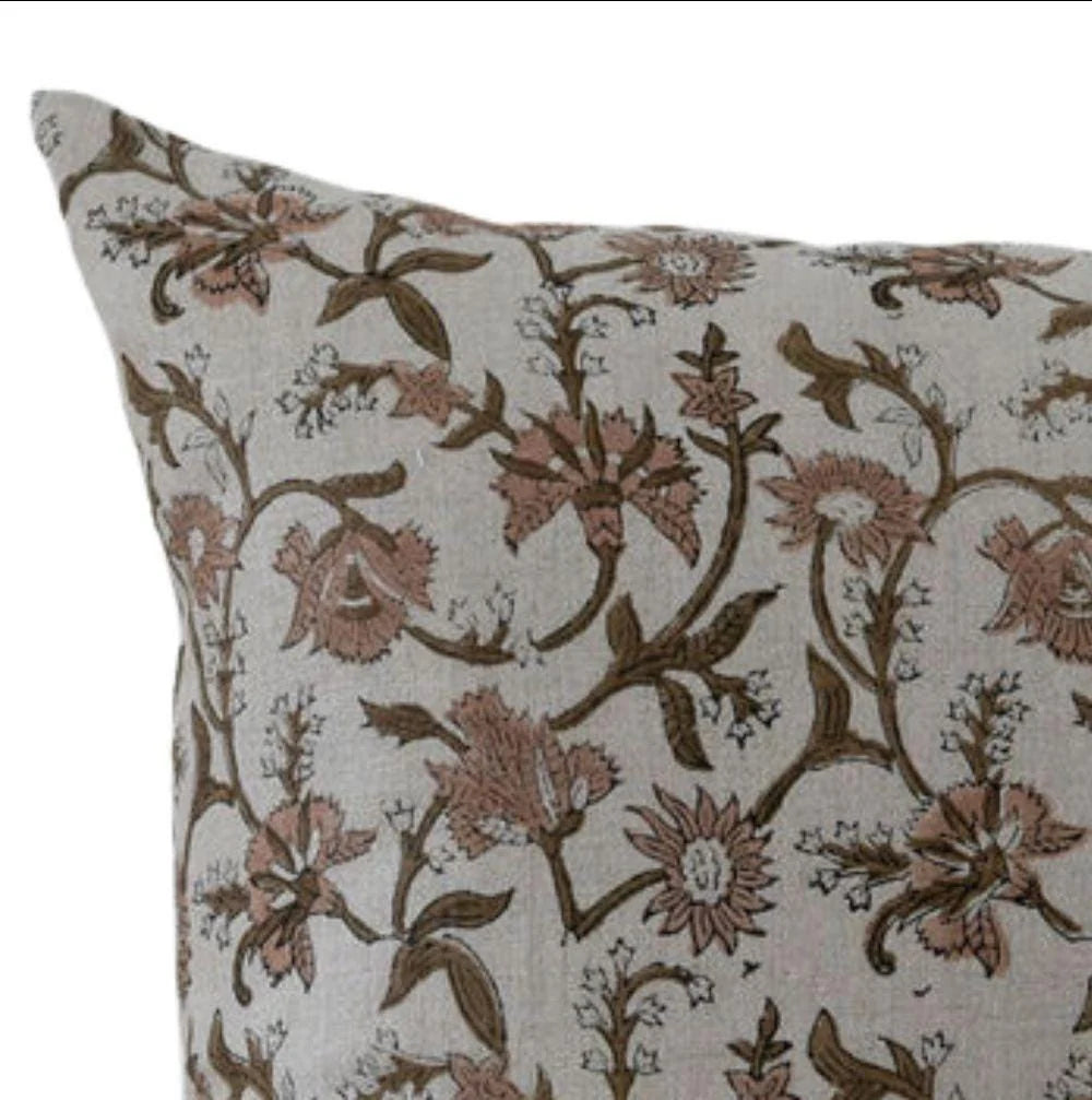 Benton_Pillow