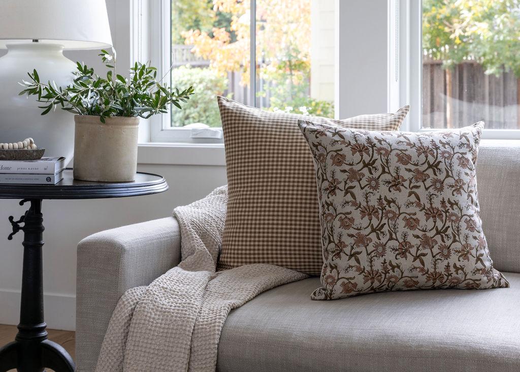 Benton_Pillow