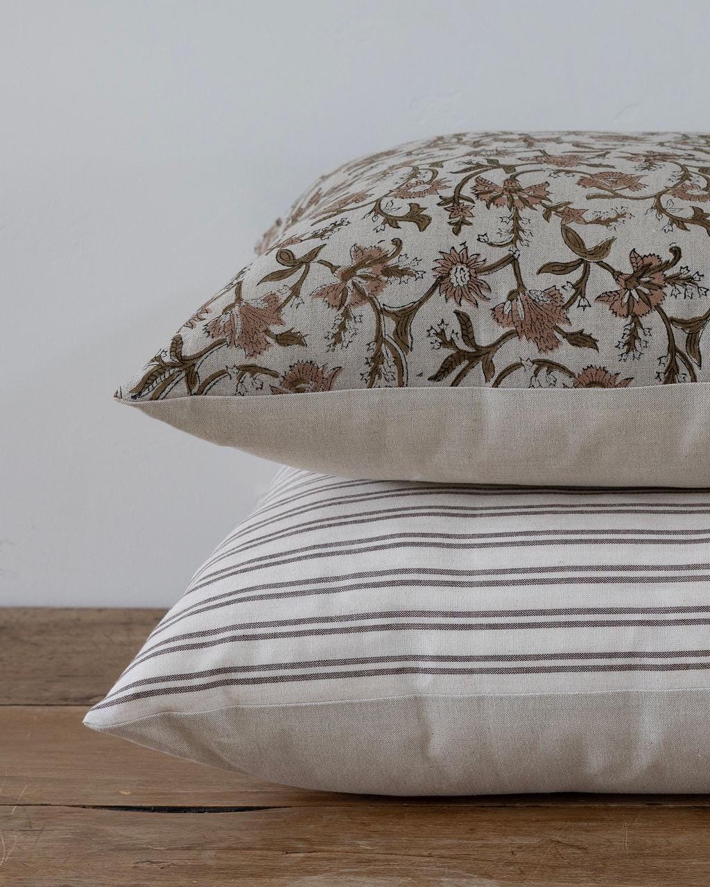 Benton_Pillow