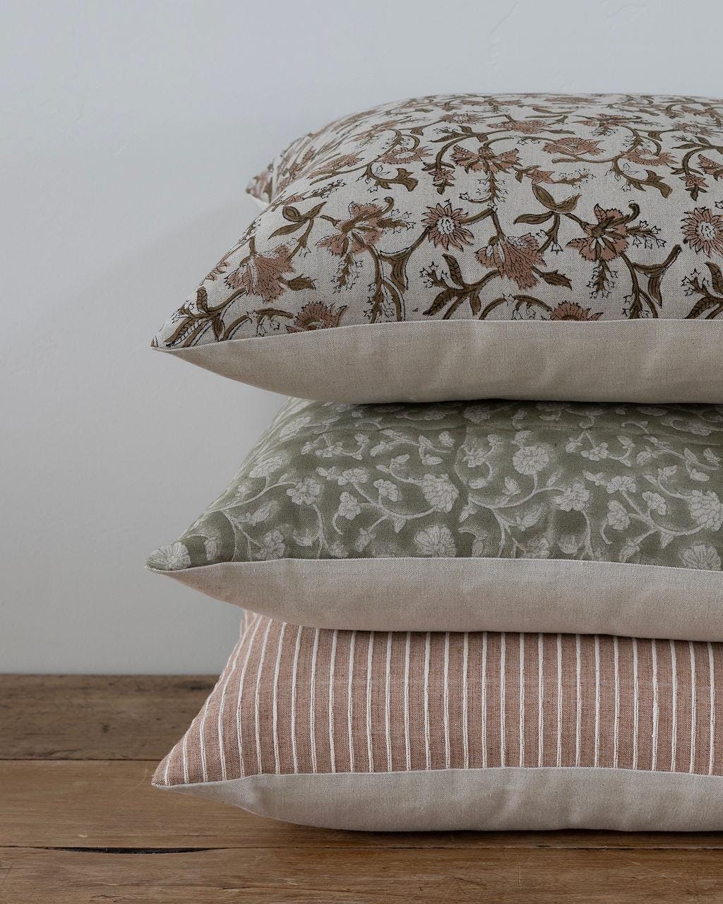 Benton_Pillow