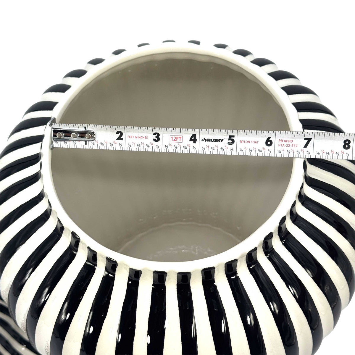 Black_White_Striped_Vase