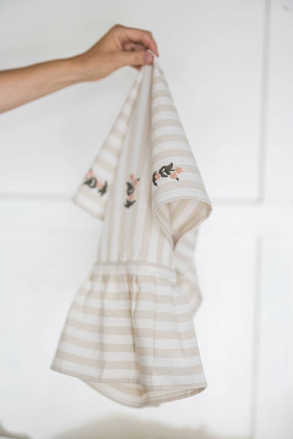 Frances Dish Towel – Decorative Kitchen Towel