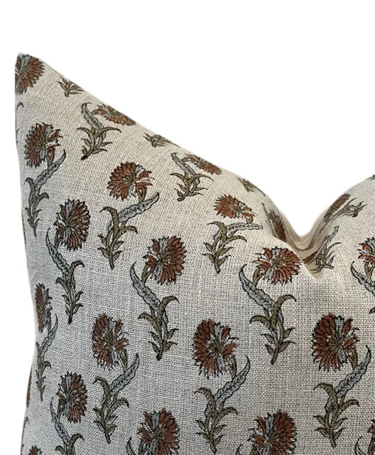 Designer Dover Daffodil Thick Linen Pillow Cover with Insert – 20x20 & 24x24