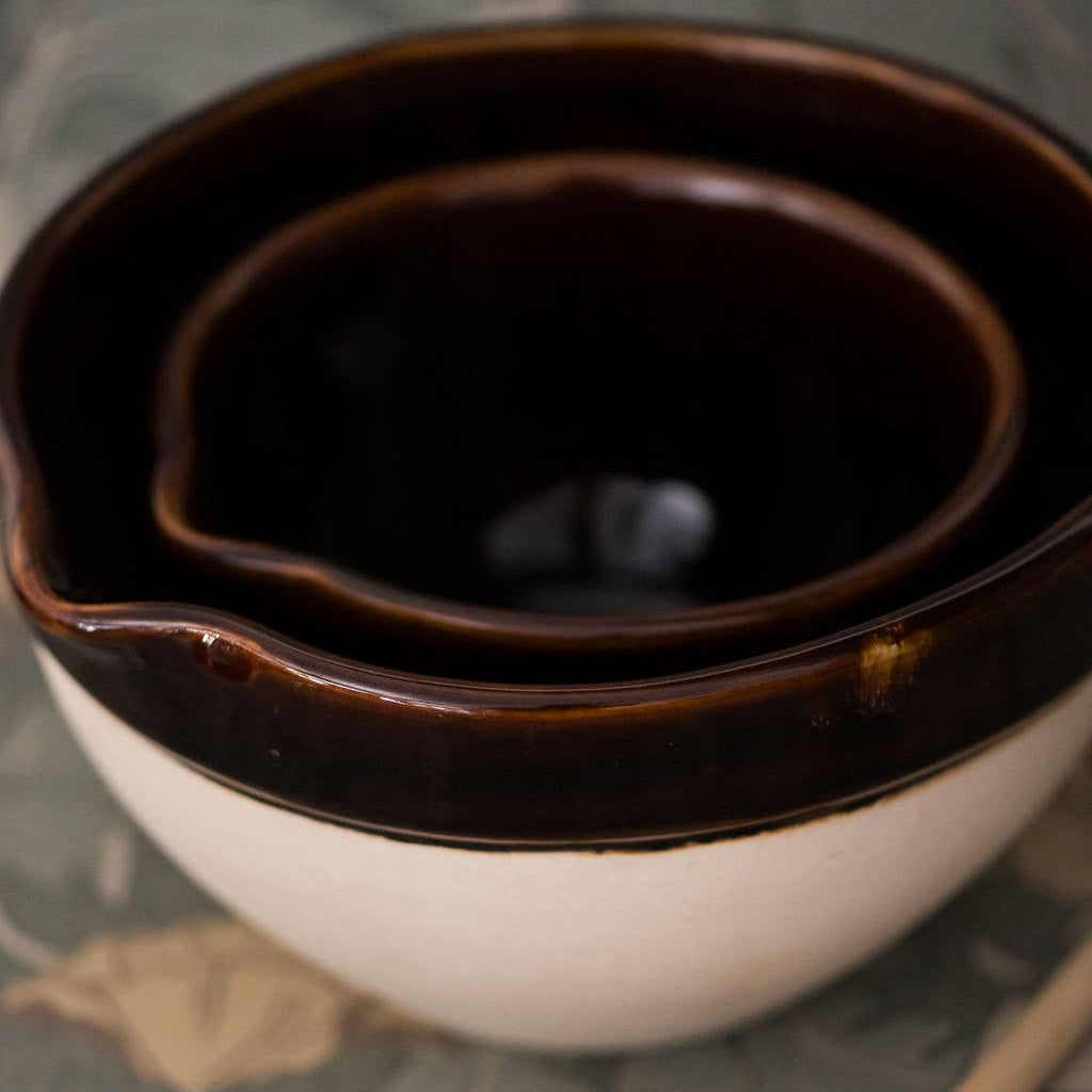 Heritage Stoneware Large Bowl 9" x 5" - Handmade