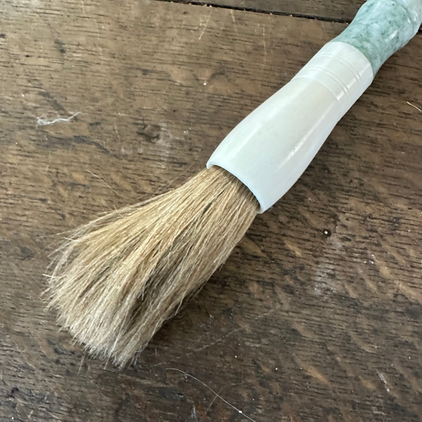 White Cylindrical Jade Calligraphy Brush