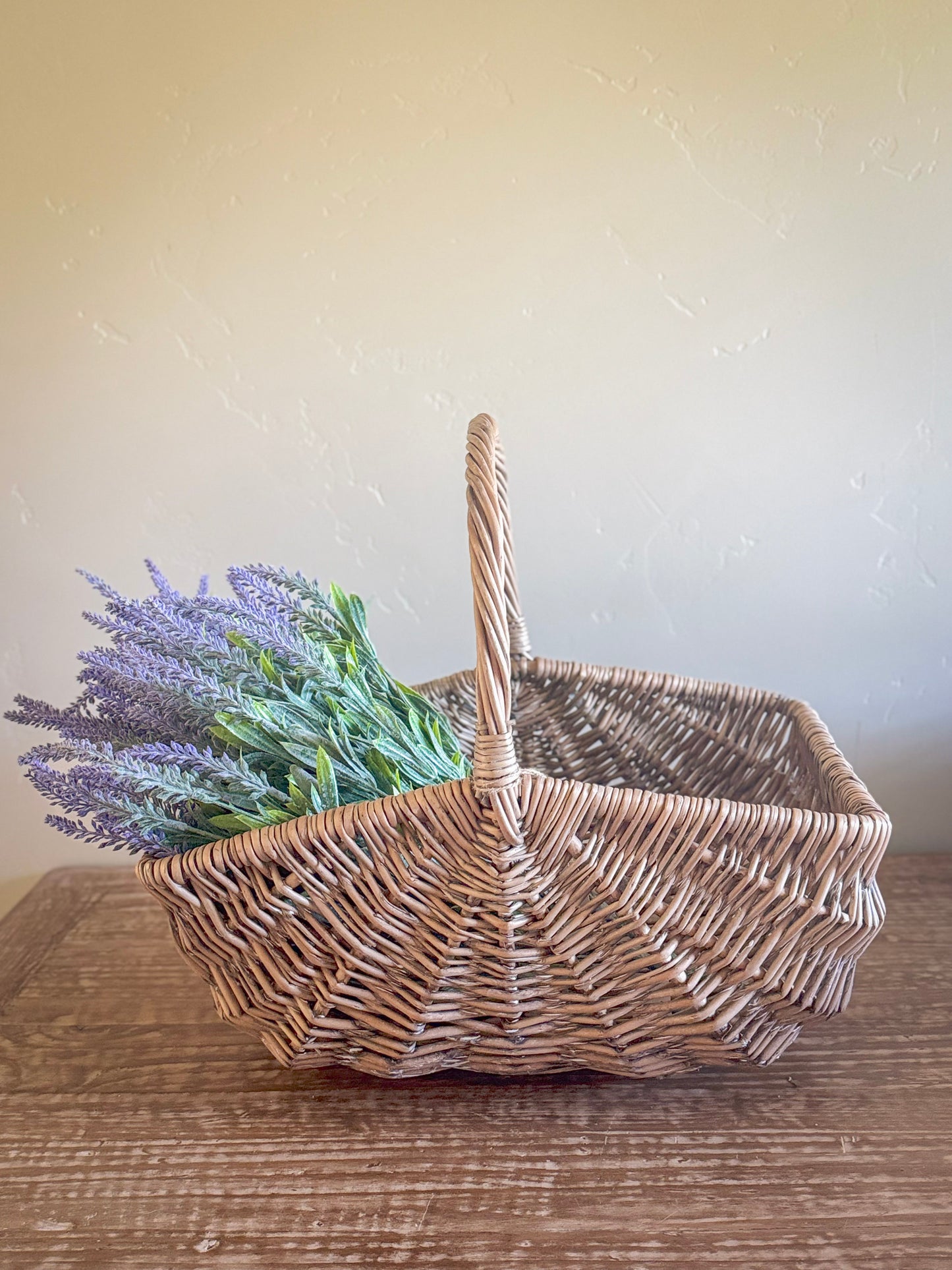 21" Lavender Bush Spray