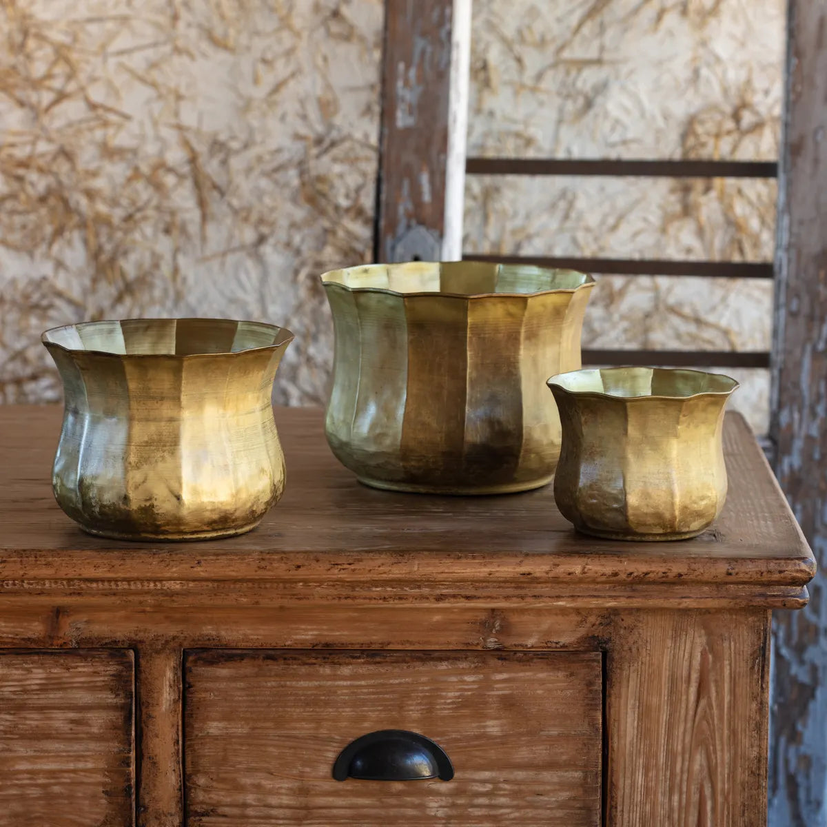 ANTIQUED GOLD BULB PLANTERS