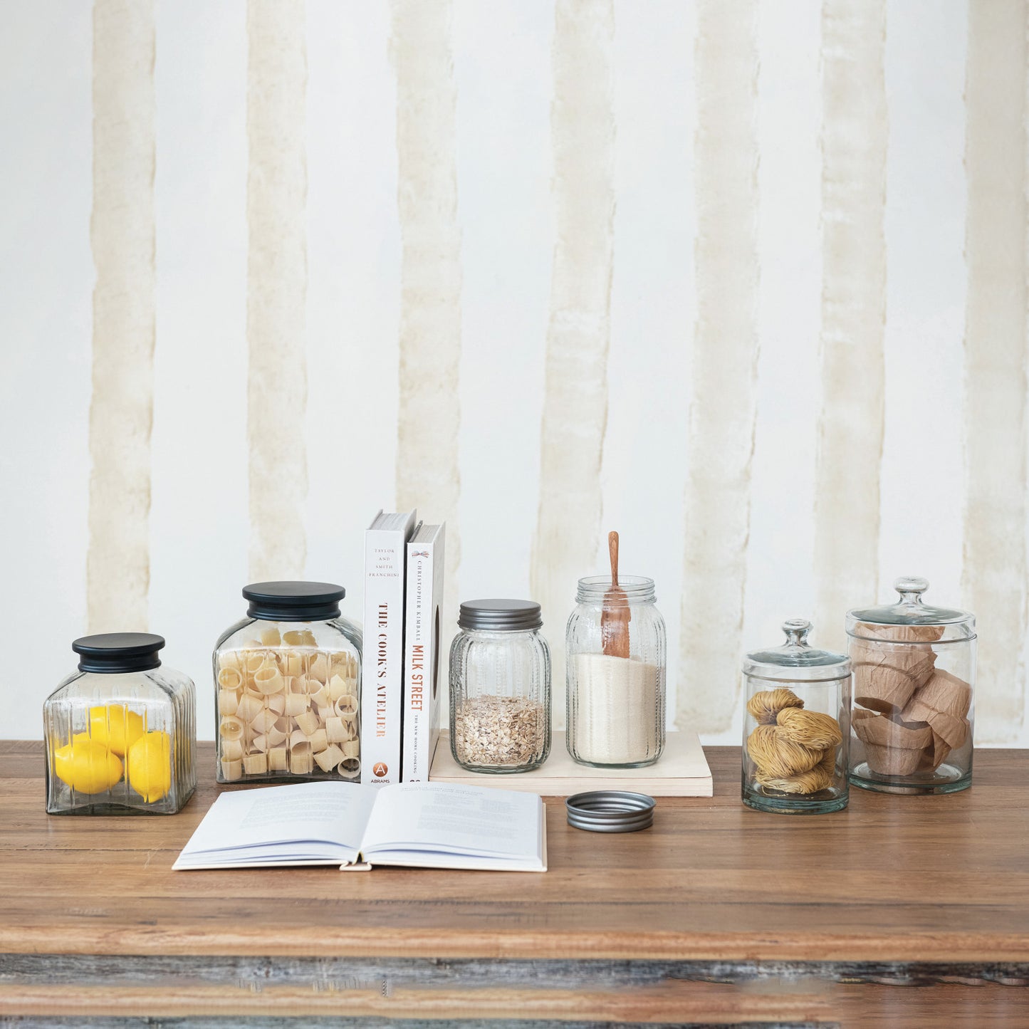 Pessed_Glass_Jar_with_Lid