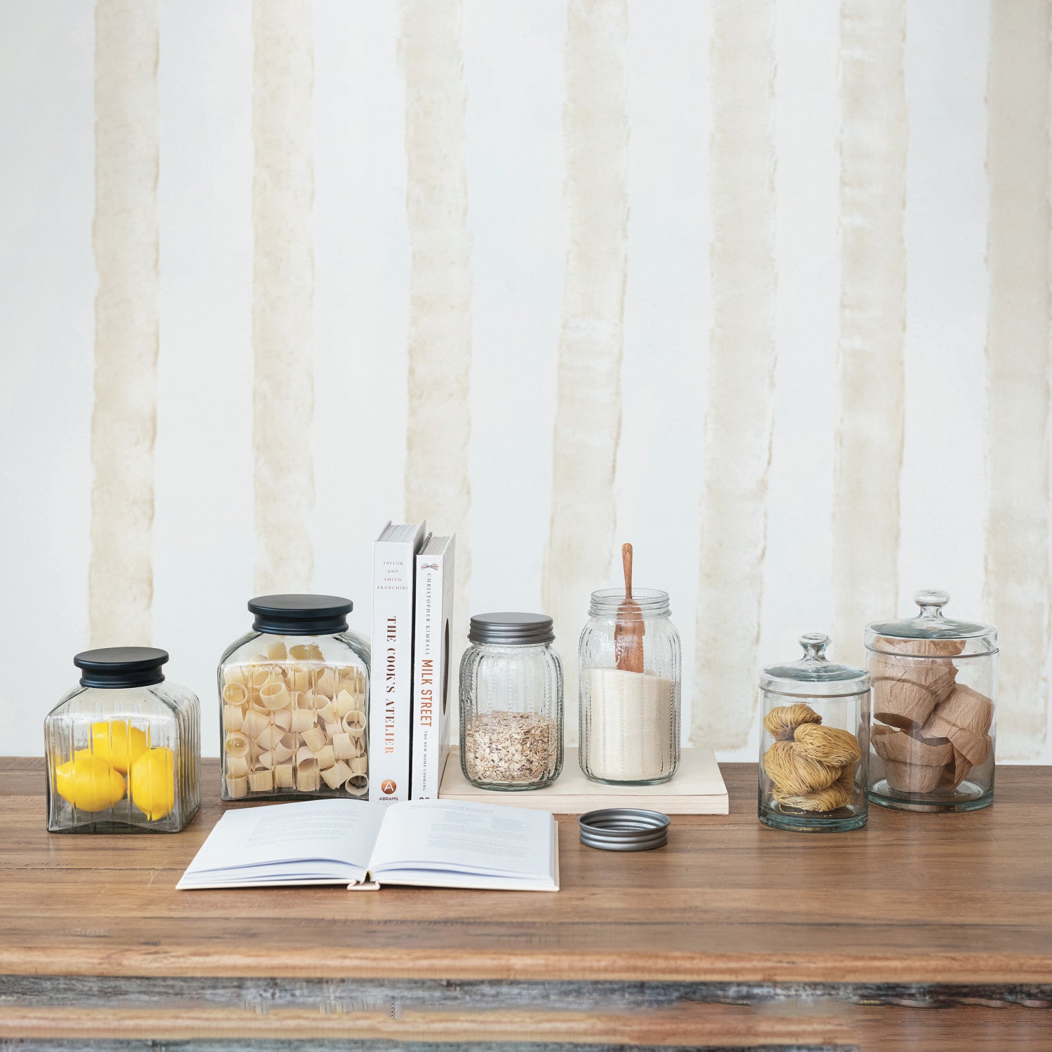 Pessed_Glass_Jar_with_Lid