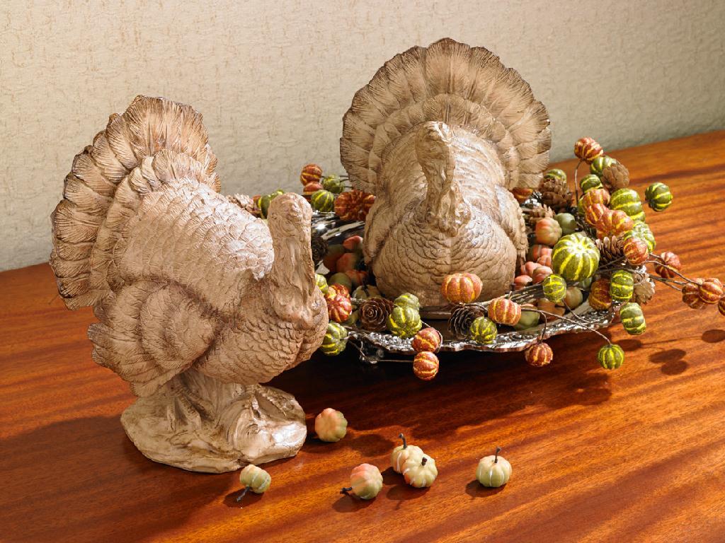 Set_of_Two_Brown_Resin_Turkeys
