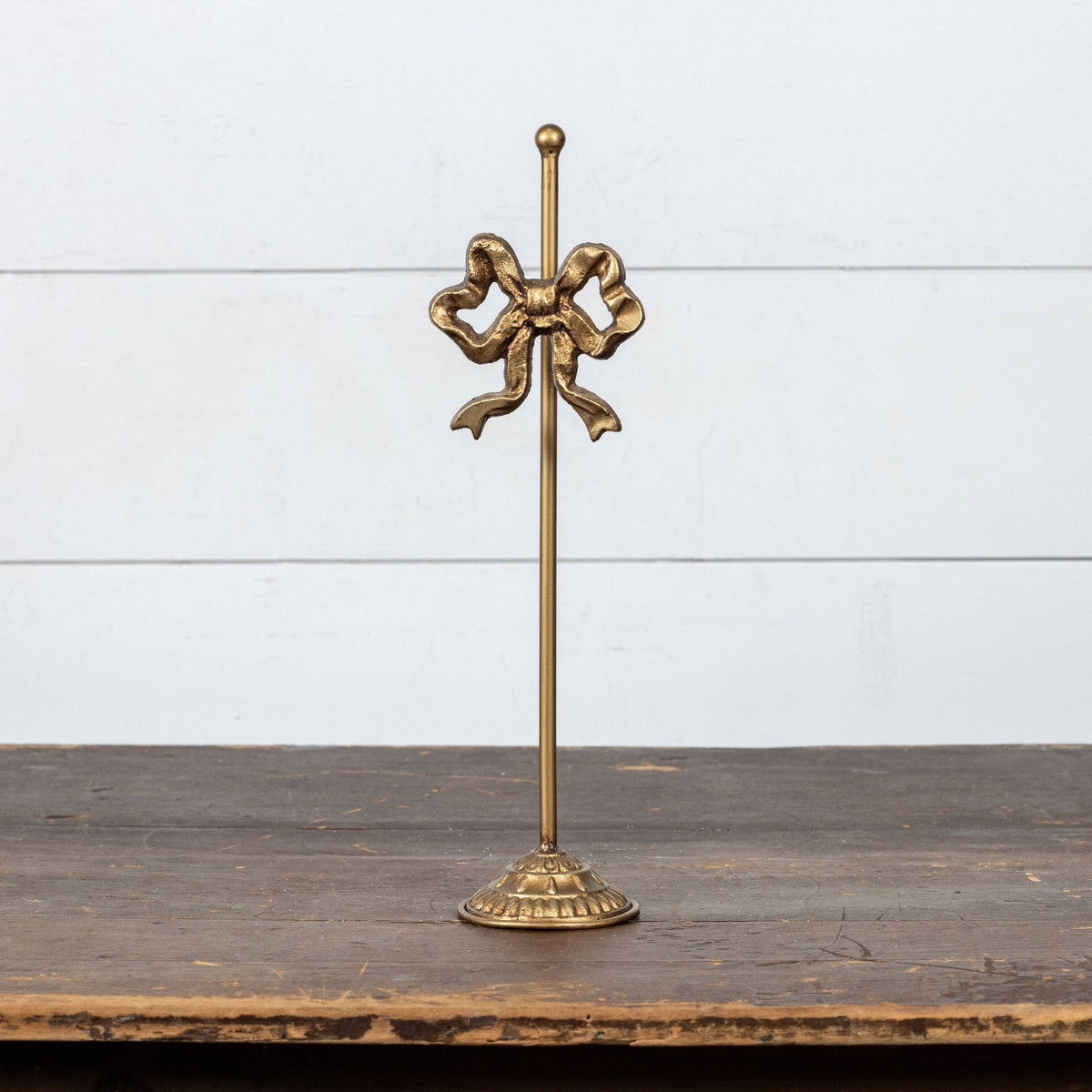 Small_Wreath_Stand_With_Bow
