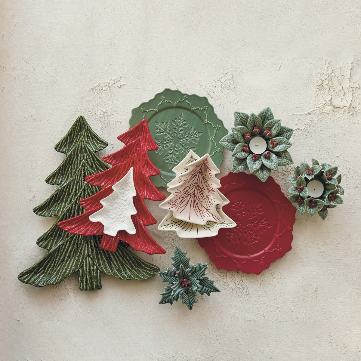 Snowflake_Scalloped_Plate