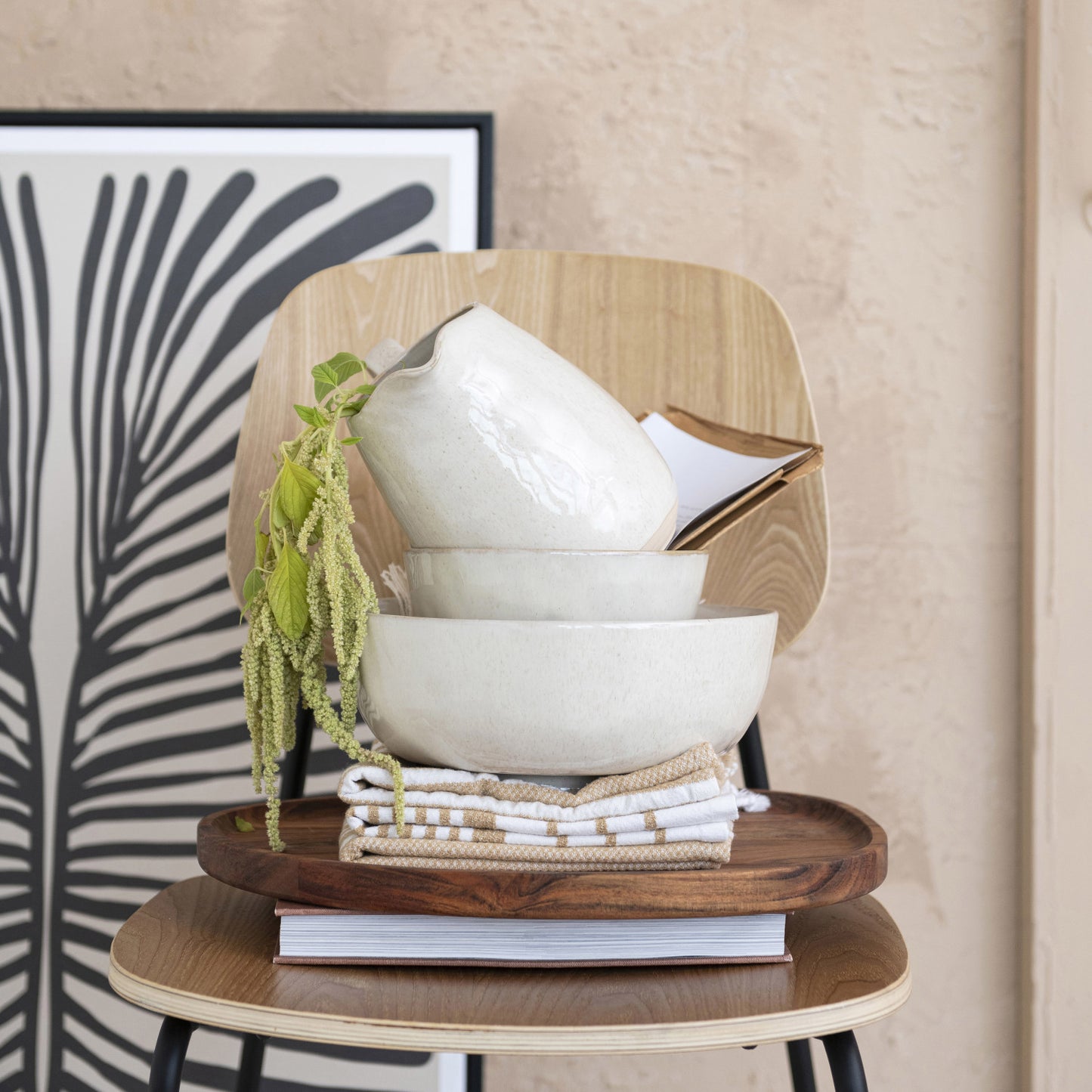 Beige stoneware bowl 