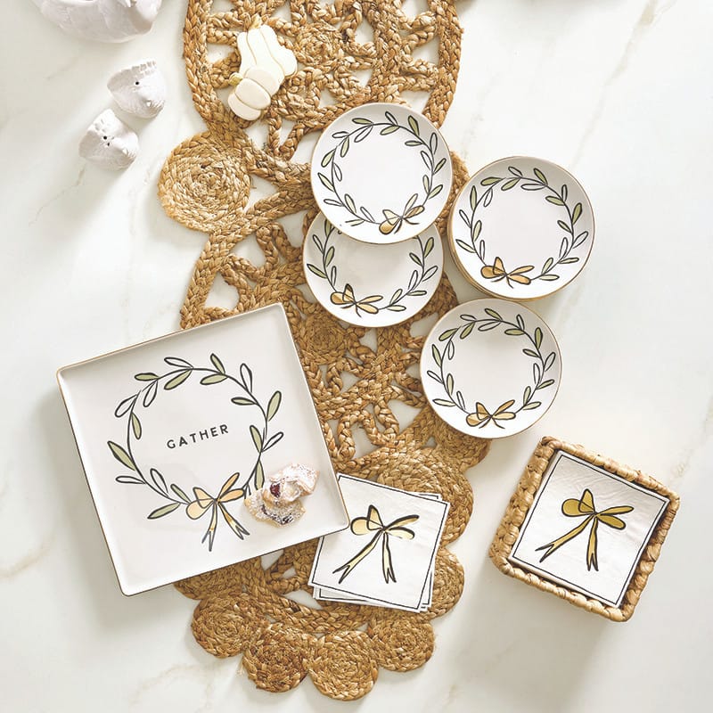 Wreath Holiday Appetizer Plate 6"x5" set of 4