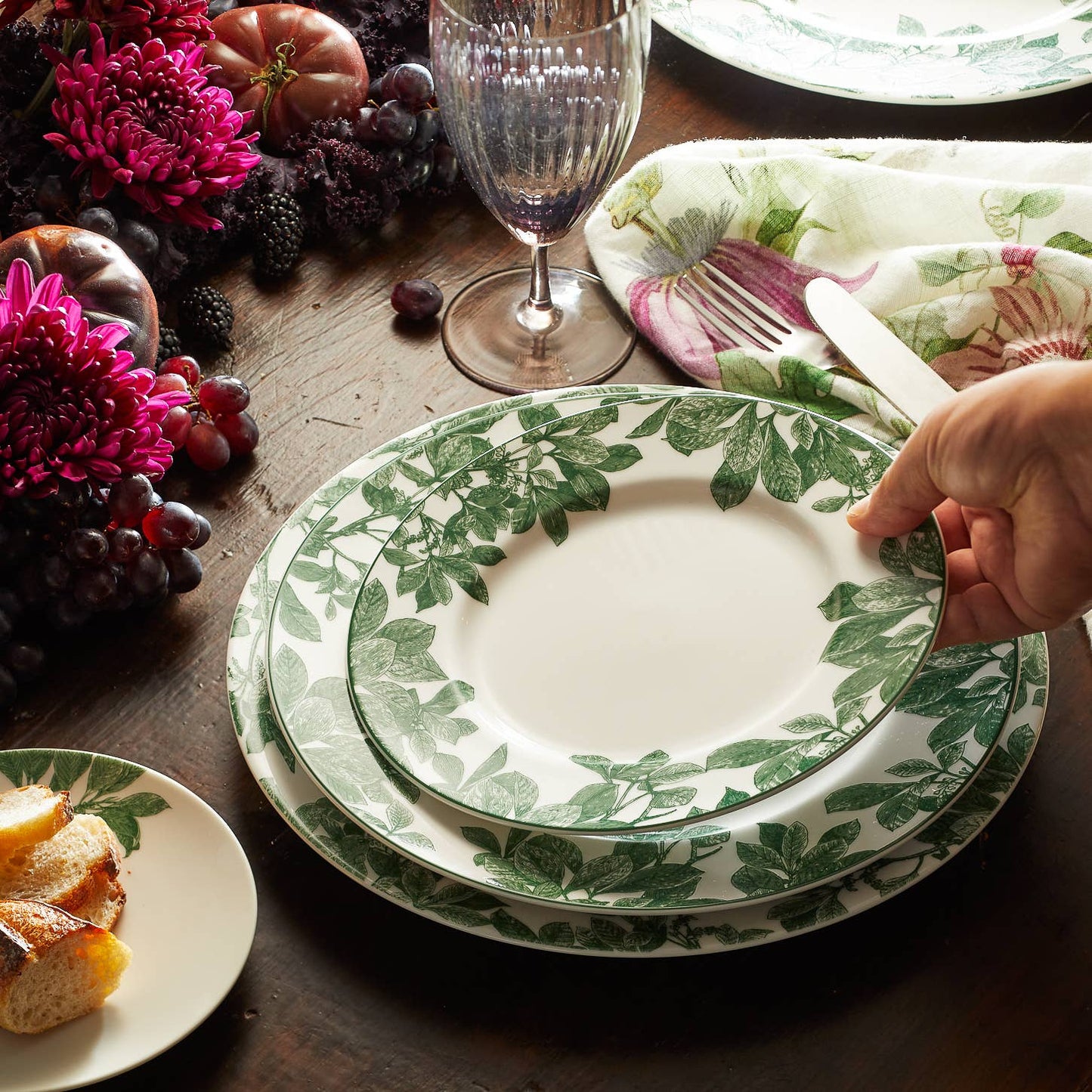 Arbor Green Rimmed Salad Plate