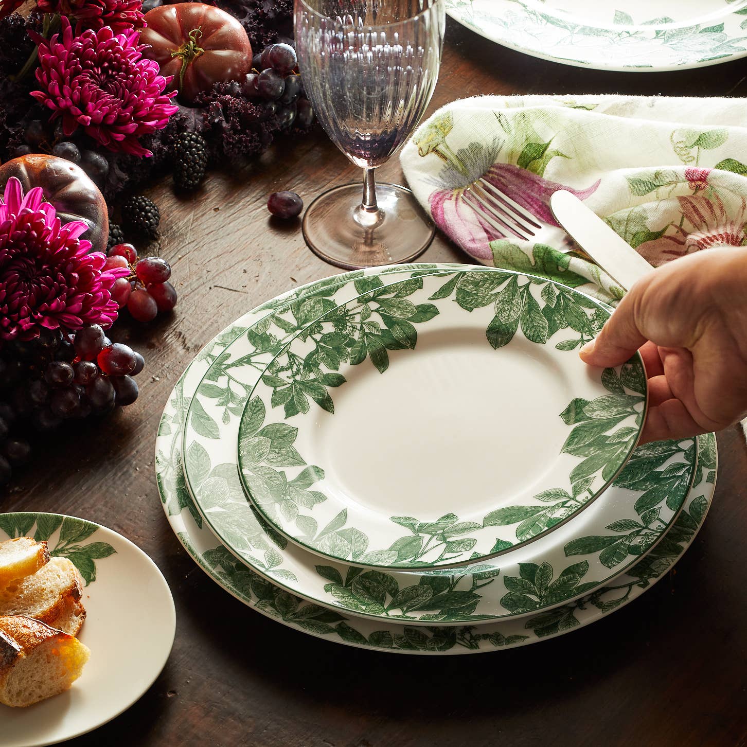 Arbor Green Rimmed Salad Plate