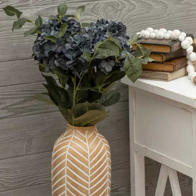 blue-hydrangea-stem