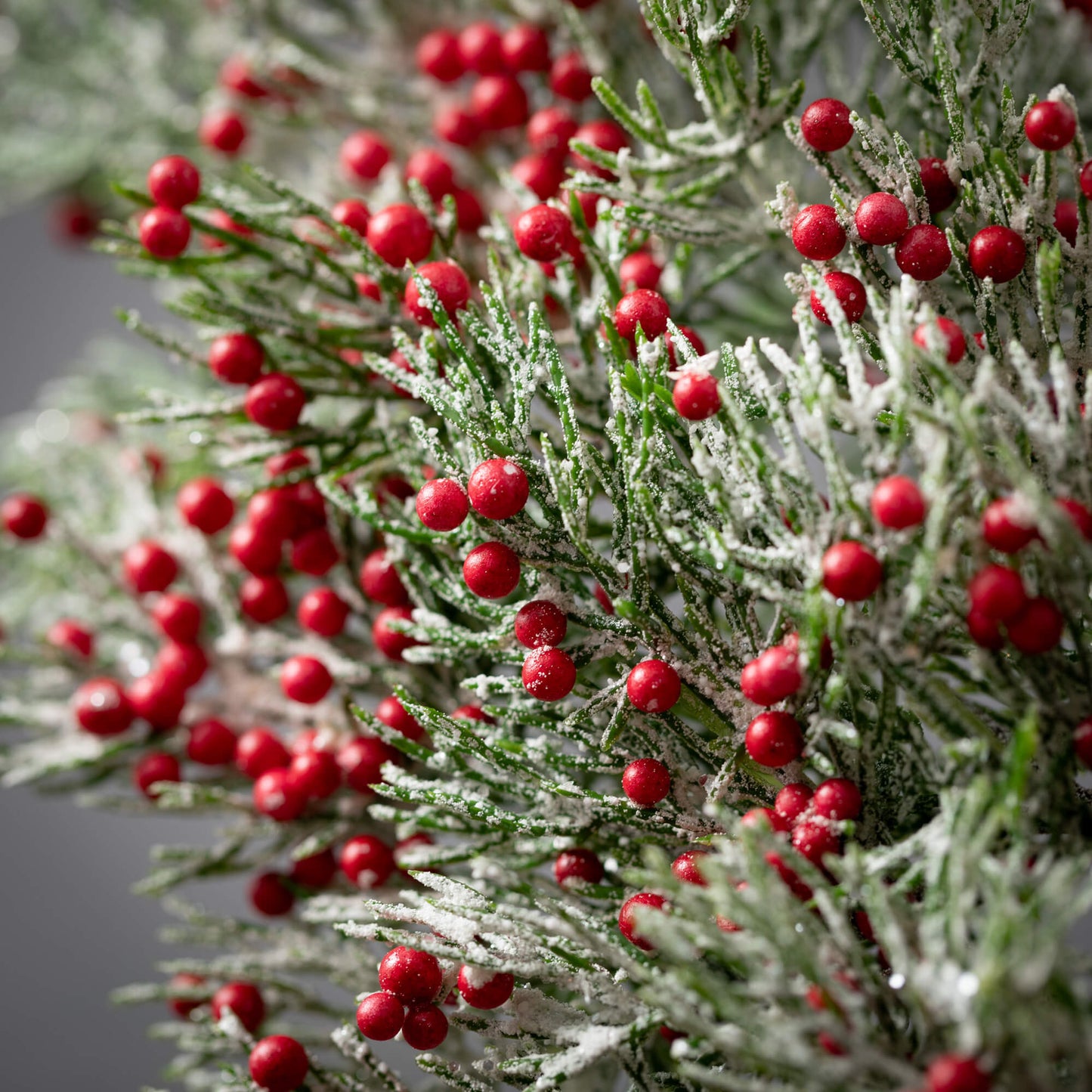 4.5" RED CEDAR BERRY CANDLE RING MINI WREATH