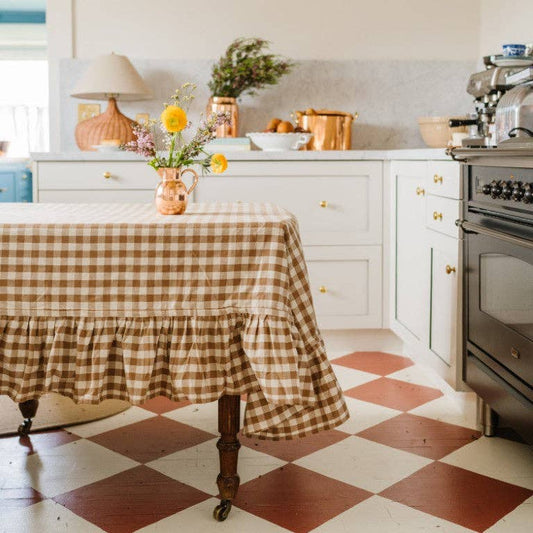 Hazelnut Ruffled Gingham Tablecloth – Round & Rectangle