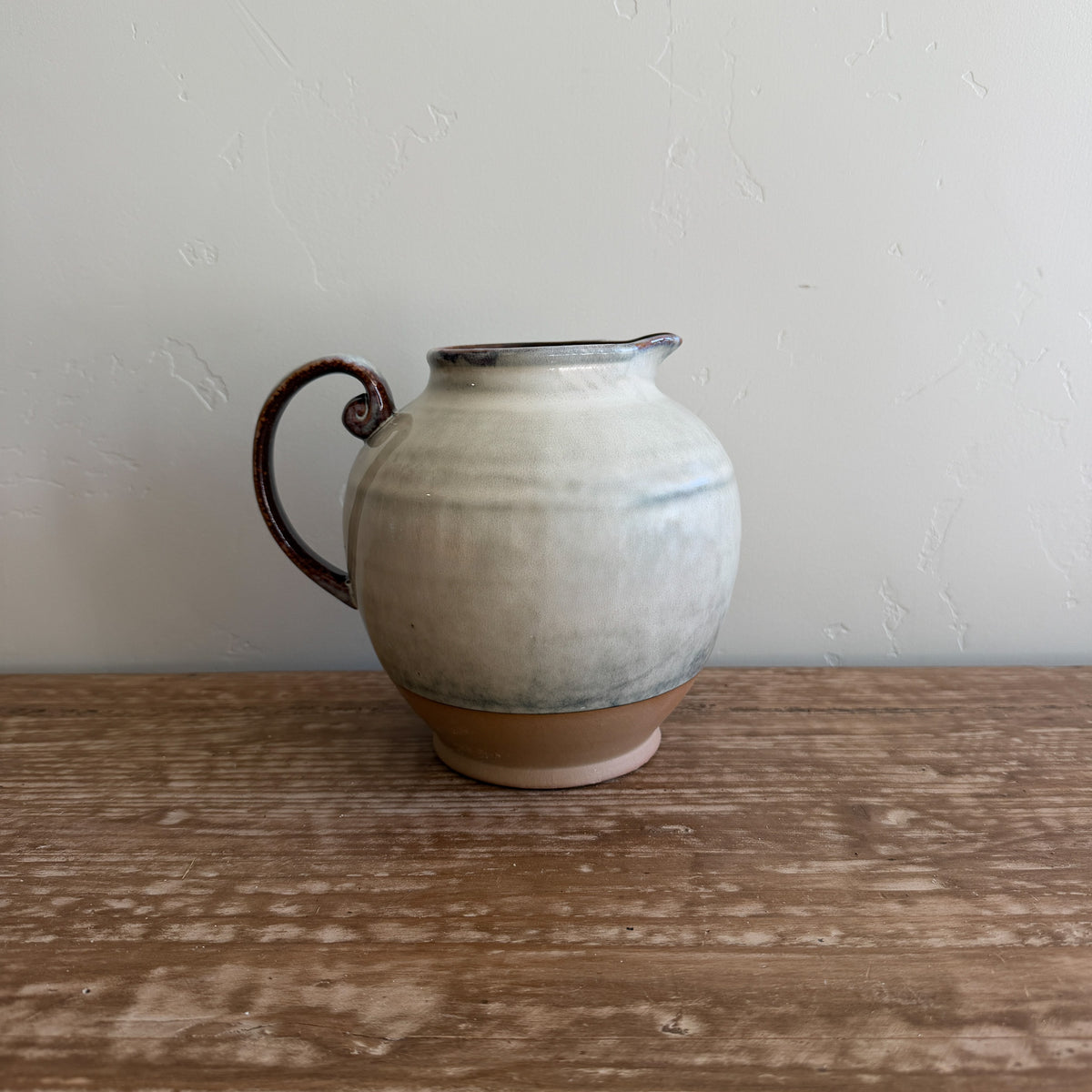 Reactive Glaze Stoneware Pitcher – 72 oz. Beige Ceramic Pitcher