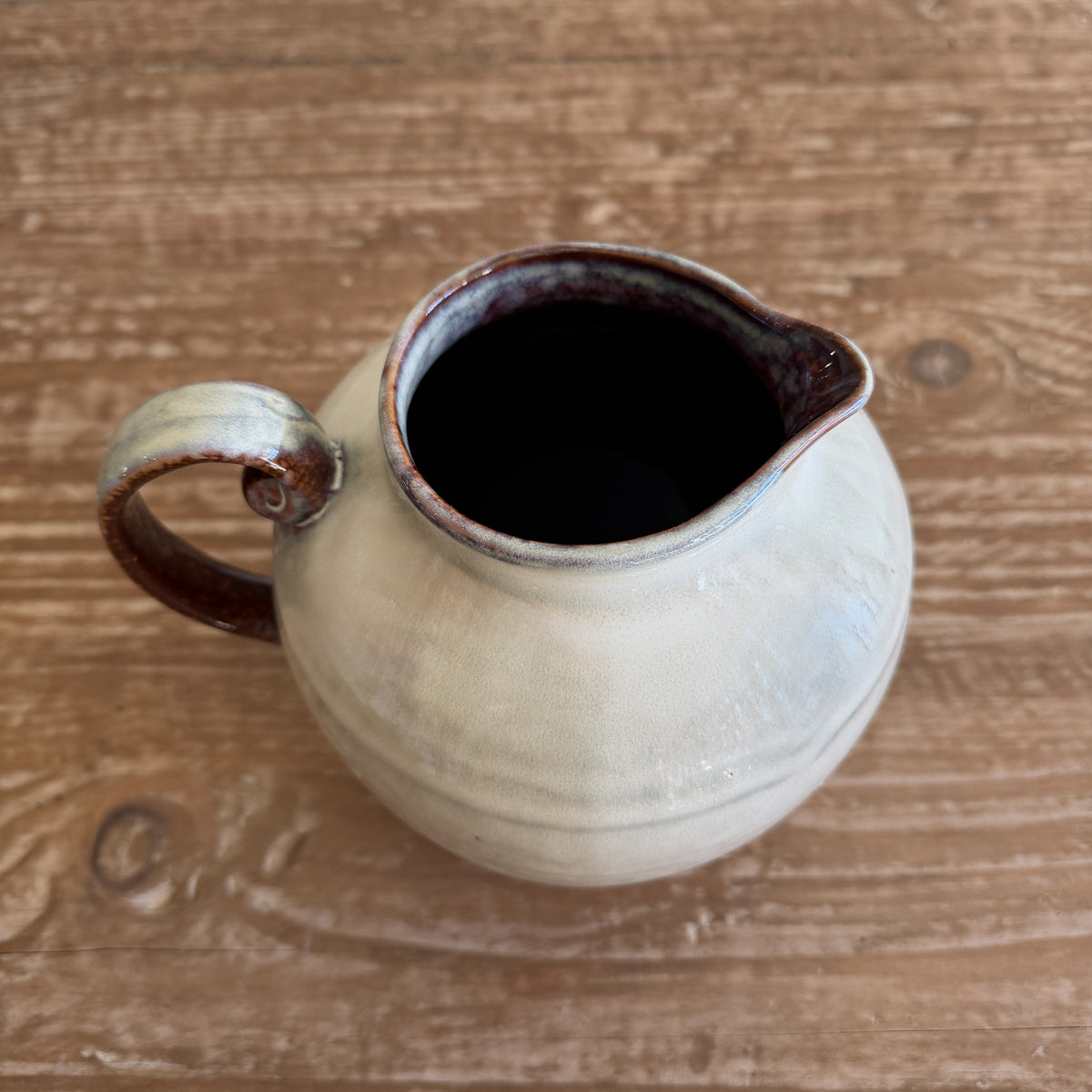 Reactive Glaze Stoneware Pitcher – 72 oz. Beige Ceramic Pitcher